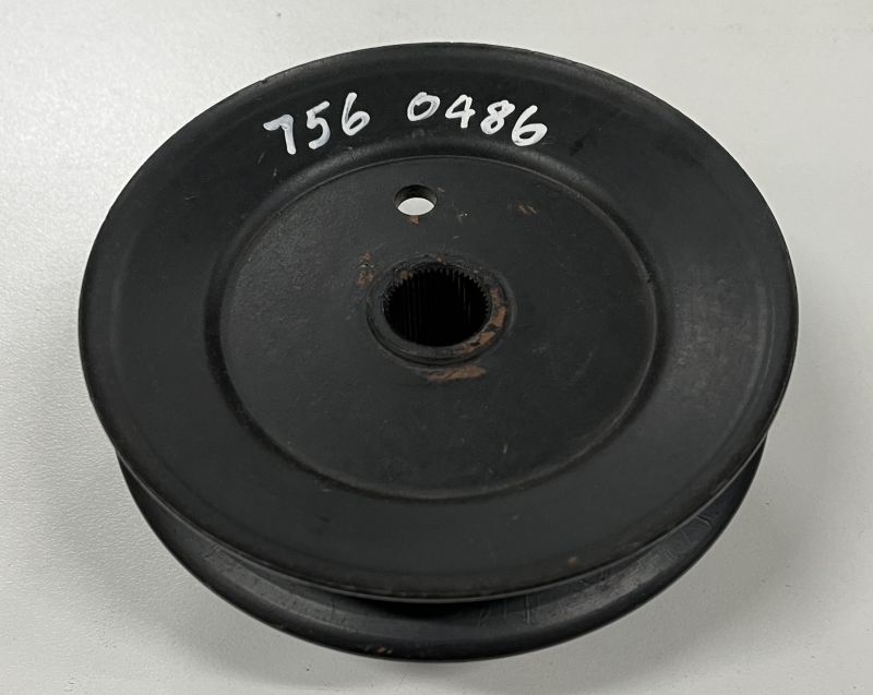 MTD Ride on Mower Deck Spindle Pulley fits 600 Series Mowers 756-0486